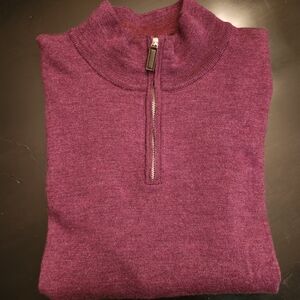 100% Merino Wool Tom James Cranberry Quarter Zip (L)